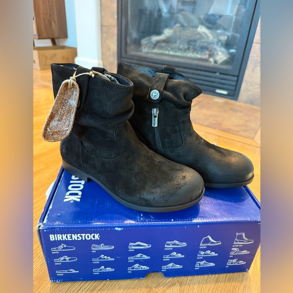 Birkenstock Sarnia Boot – Black Waxed Suede – Size 36 Regular Fit NWT